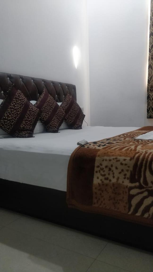 Hotel Alpha Inn By Sonachi Amritsar Zewnętrze zdjęcie